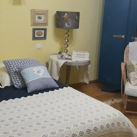 D'hotes Le Devezou 12400 Affrique Гостевой дом 3*