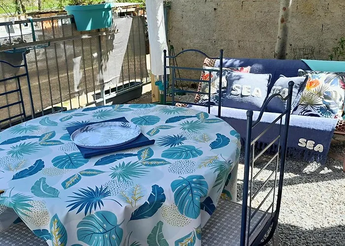 D'hotes Le Devezou 12400 Affrique Гостевой дом 3*